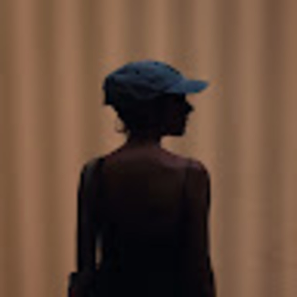 Meet your Posher, Julie - Picture 1 of 1